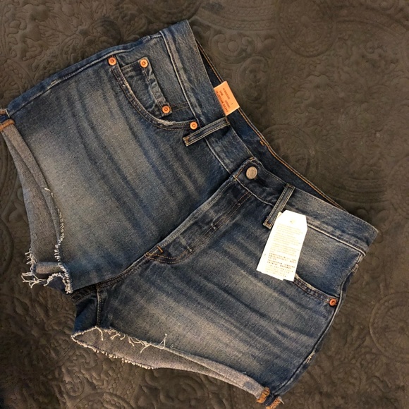 LEVI’S - Picture 4 of 8